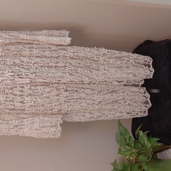 DISTURBIA UK20 US16 EVANGELINE LACE KIMONO CREAM SHEER FOLIAGE - Picture 4 of 13
